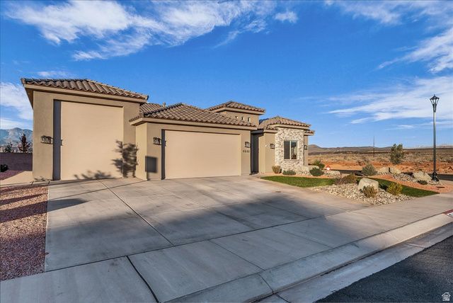 4648 W 3080 S, Hurricane, UT 84737