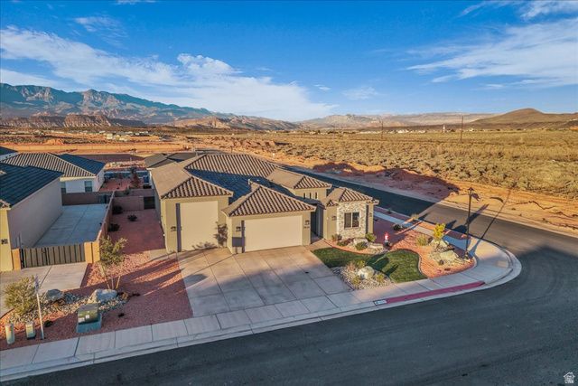 4648 W 3080 S, Hurricane, UT 84737