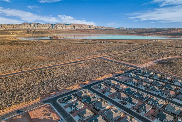 4648 W 3080 S, Hurricane, UT 84737