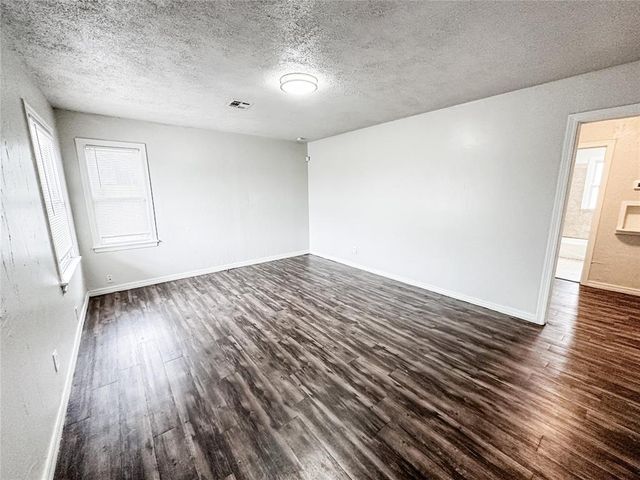 2528 W I 44 Service Road, Oklahoma City, OK 73112