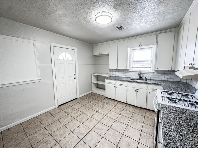 2528 W I 44 Service Road, Oklahoma City, OK 73112