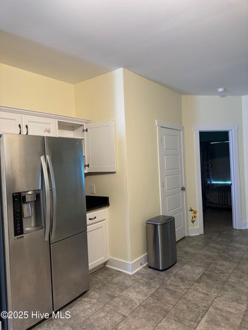 2132 Remington Court A, Greenville, NC 27834