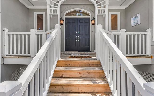 1036 Kittles Island Drive SE, Darien, GA 31305
