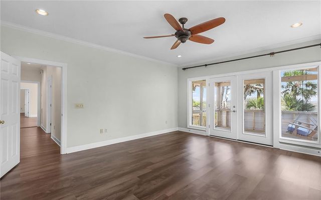 1036 Kittles Island Drive SE, Darien, GA 31305