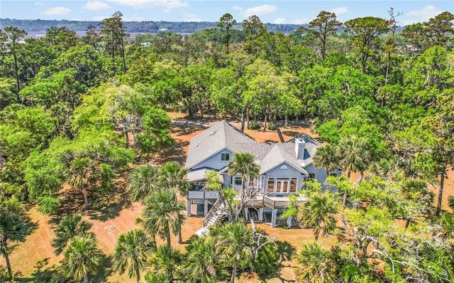 1036 Kittles Island Drive SE, Darien, GA 31305