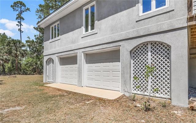 1036 Kittles Island Drive SE, Darien, GA 31305