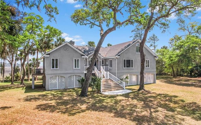 1036 Kittles Island Drive SE, Darien, GA 31305