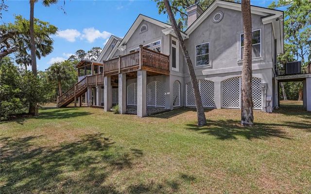 1036 Kittles Island Drive SE, Darien, GA 31305