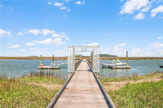 1036 Kittles Island Drive SE, Darien, GA 31305