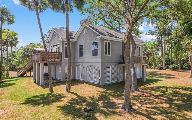 1036 Kittles Island Drive SE, Darien, GA 31305