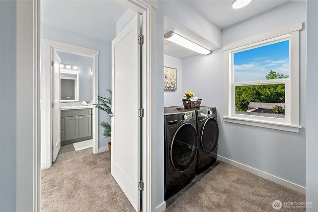332 NE Elk Place, Seattle, WA 98115