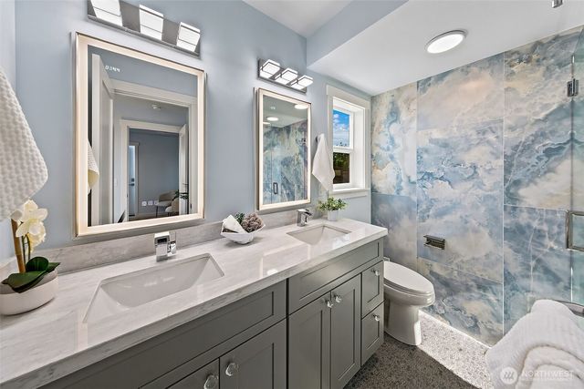 332 NE Elk Place, Seattle, WA 98115