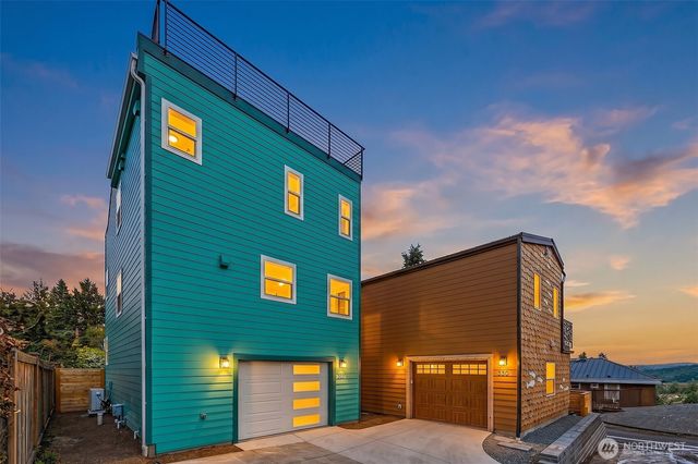 332 NE Elk Place, Seattle, WA 98115