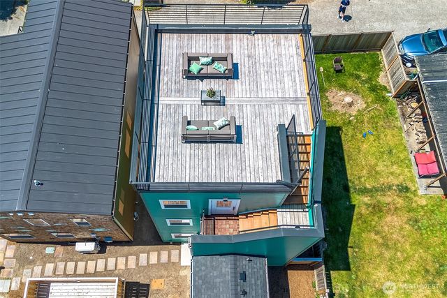 332 NE Elk Place, Seattle, WA 98115