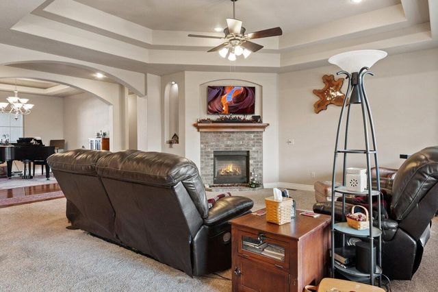 1205 N Bay Meadow Court, Nixa, MO 65714