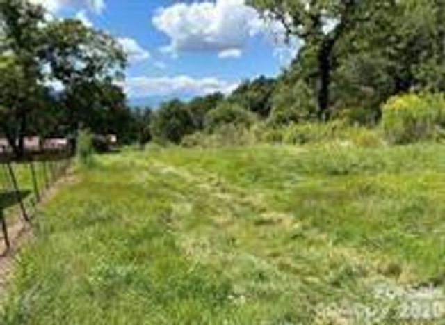 108 Lanning Road, Clyde, NC 28721