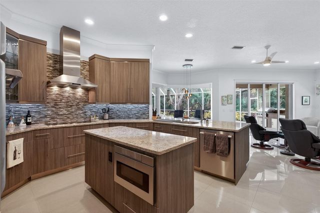 5 AVENUE MONET, Palm Coast, FL 32137