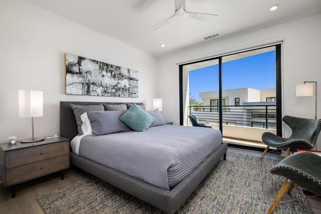 890 Cameron Center Drive, Palm Springs, CA 92264