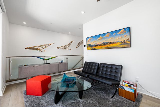 890 Cameron Center Drive, Palm Springs, CA 92264