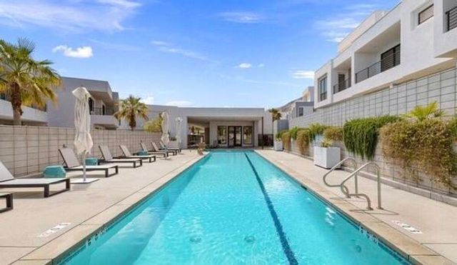 890 Cameron Center Drive, Palm Springs, CA 92264