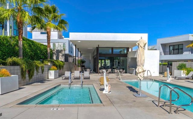 890 Cameron Center Drive, Palm Springs, CA 92264
