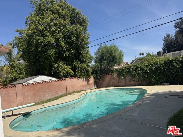 6556 Forbes Avenue, Van Nuys (los Angeles), CA 91406