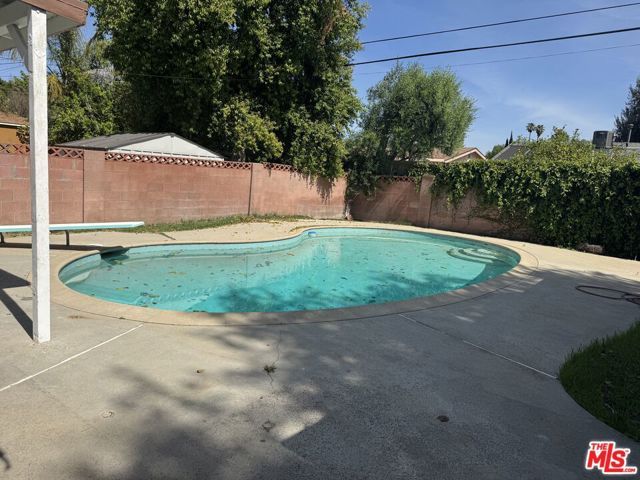 6556 Forbes Avenue, Van Nuys (los Angeles), CA 91406