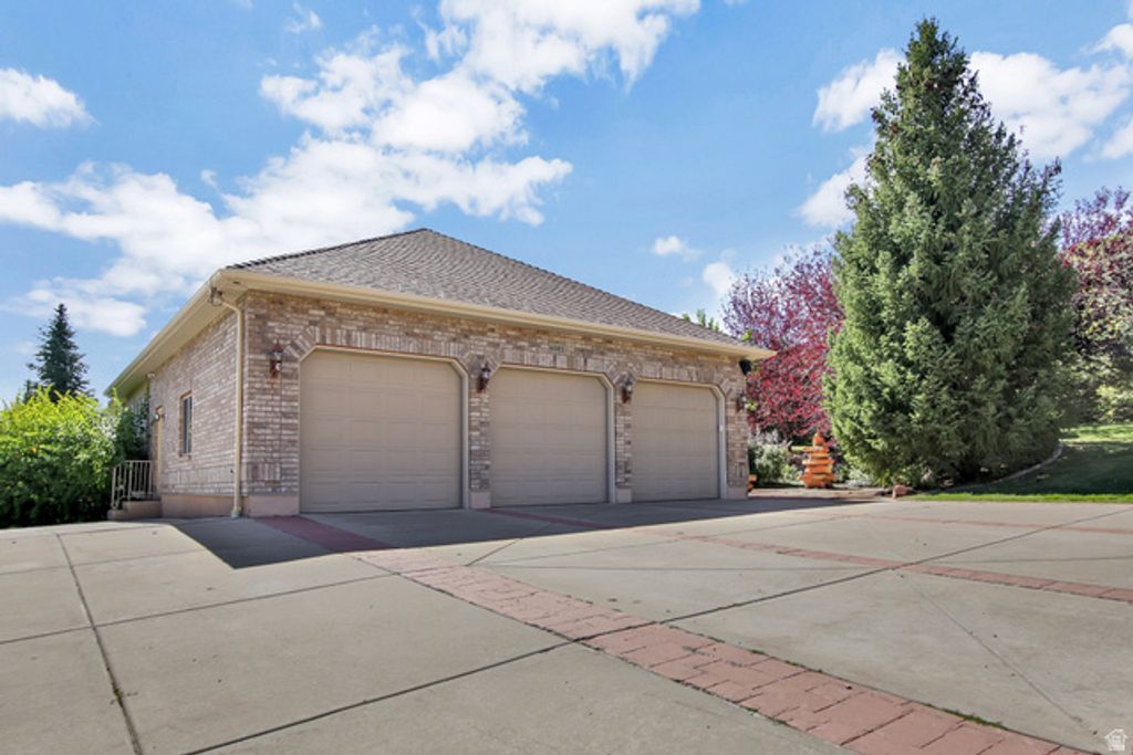 6001 WASATCH DR, Mountain Green, UT 84050 — photo 4