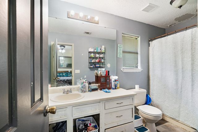 2630 Kessler Drive, Paris, TX 75460