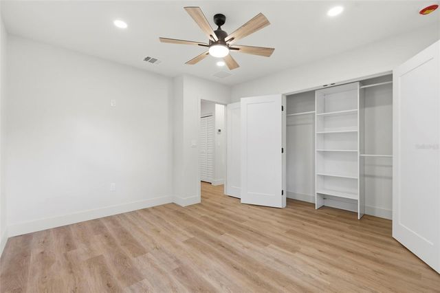 8051 26TH AVENUE N, St Petersburg, FL 33710