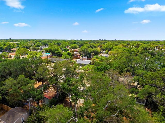 8051 26TH AVENUE N, St Petersburg, FL 33710