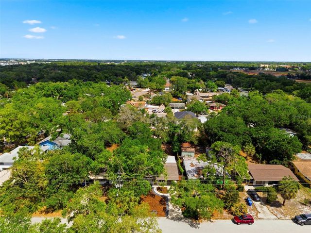 8051 26TH AVENUE N, St Petersburg, FL 33710