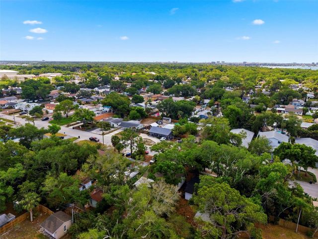 8051 26TH AVENUE N, St Petersburg, FL 33710