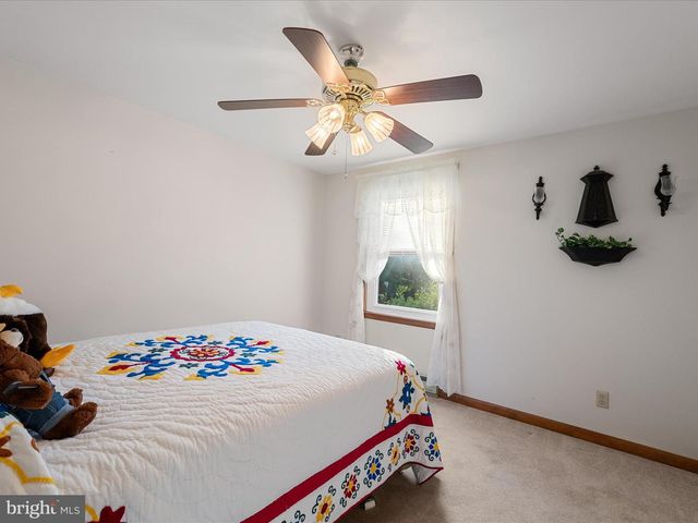 10260 TROUT RUN RD, Wardensville, WV 26851