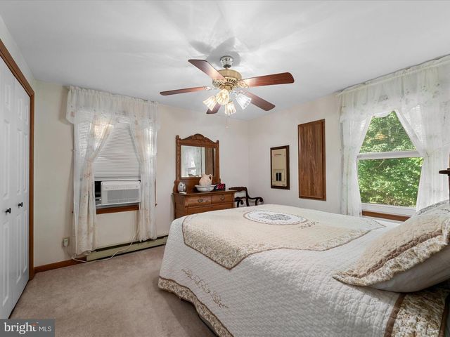 10260 TROUT RUN RD, Wardensville, WV 26851