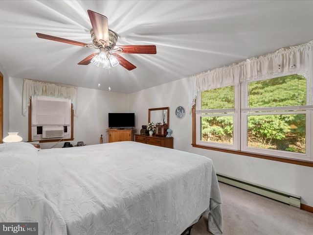 10260 TROUT RUN RD, Wardensville, WV 26851