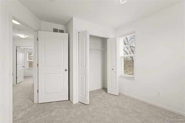 478 N Wixom Road, Wixom, MI 48393