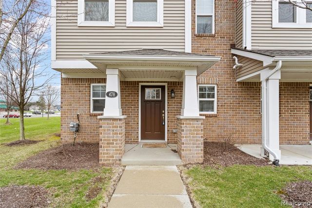 478 N Wixom Road, Wixom, MI 48393