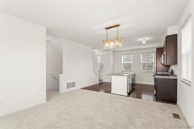478 N Wixom Road, Wixom, MI 48393