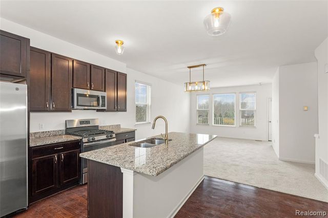 478 N Wixom Road, Wixom, MI 48393