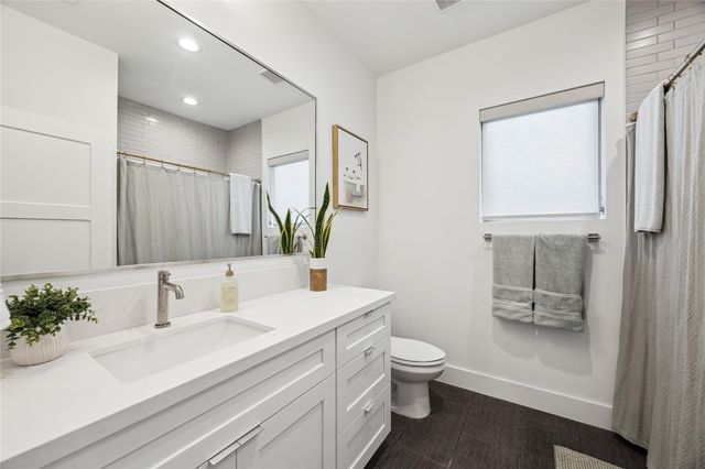 2012 Welch Street, Houston, TX 77019
