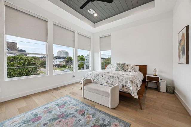 2012 Welch Street, Houston, TX 77019