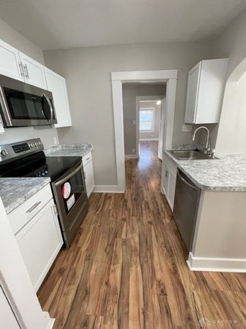 4121 S Dixie Drive, Moraine, OH 45439
