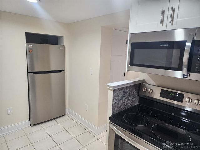 4121 S Dixie Drive, Moraine, OH 45439