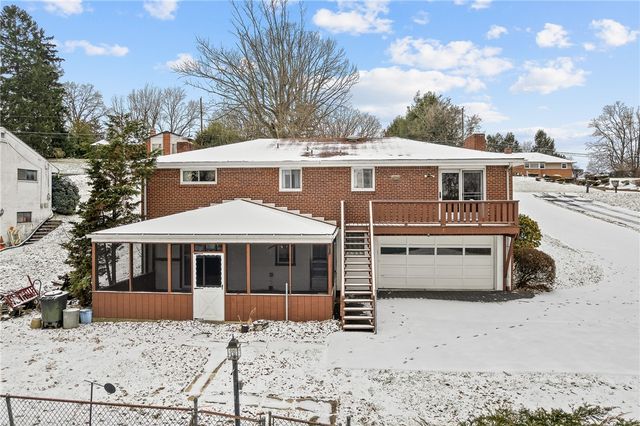 109 Clearview Dr, Peters Twp, PA 15317