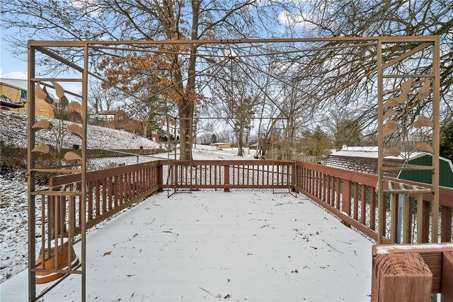 109 Clearview Dr, Peters Twp, PA 15317