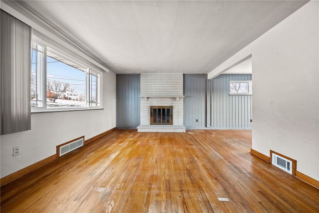 109 Clearview Dr, Peters Twp, PA 15317