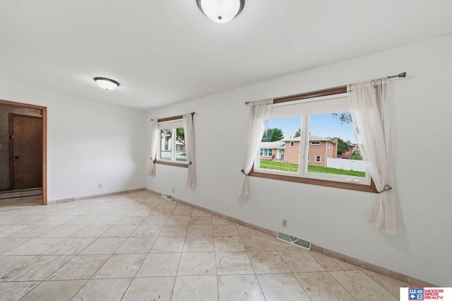 4311 S 46th Street, Lincoln, NE 68516