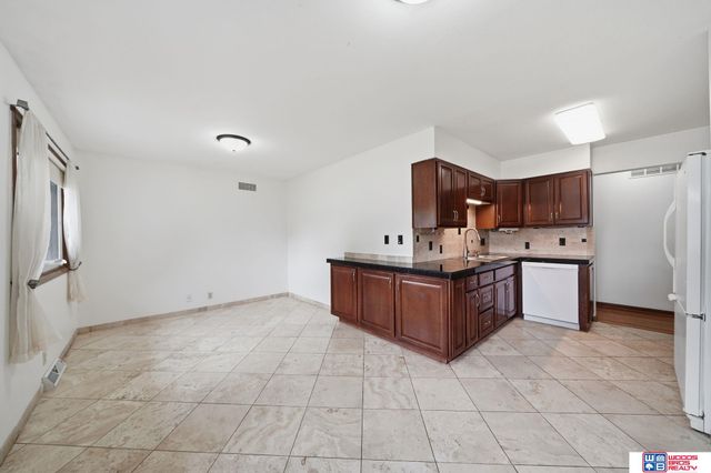 4311 S 46th Street, Lincoln, NE 68516