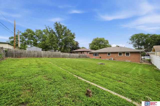 4311 S 46th Street, Lincoln, NE 68516